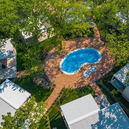Camping Ulika Mobile Homes - Naturist Červar-Porat Dış mekan fotoğraf