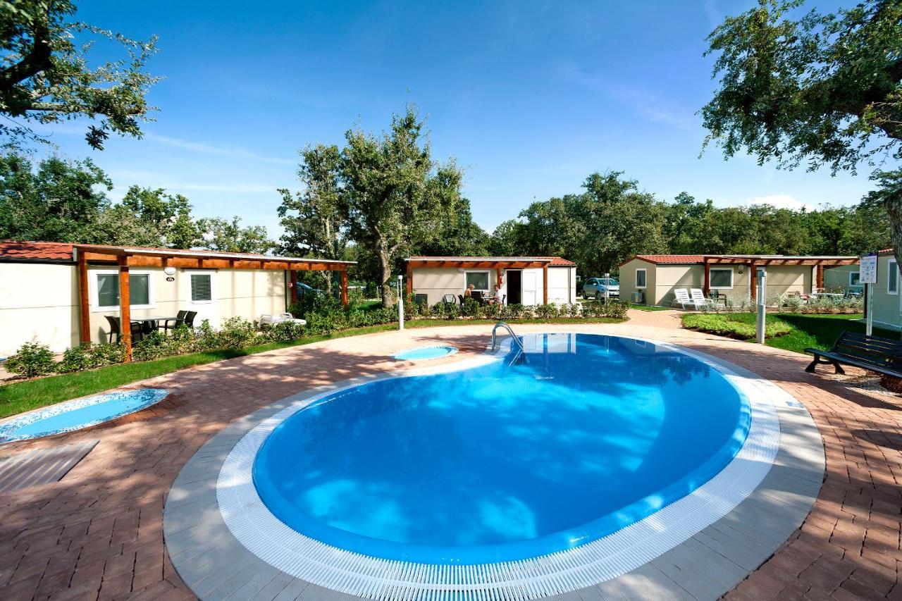 Camping Ulika Mobile Homes - Naturist Červar-Porat Dış mekan fotoğraf