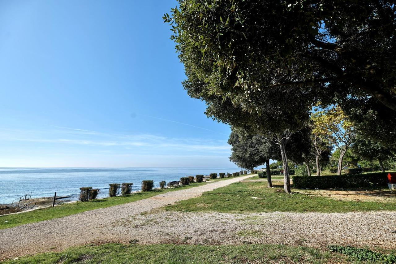Camping Ulika Mobile Homes - Naturist Červar-Porat Dış mekan fotoğraf