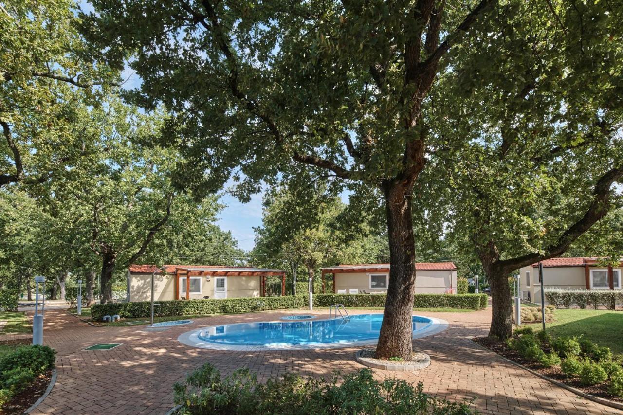 Camping Ulika Mobile Homes - Naturist Červar-Porat Dış mekan fotoğraf