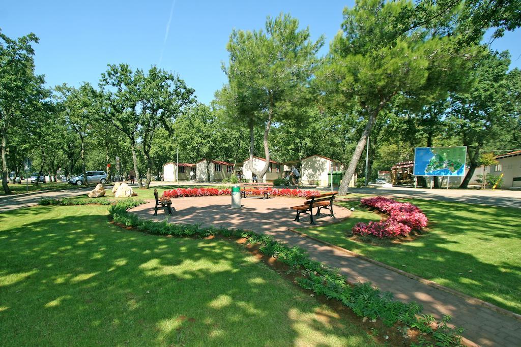 Camping Ulika Mobile Homes - Naturist Červar-Porat Dış mekan fotoğraf
